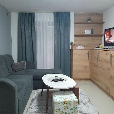 Apartmani Bet Gradacac 1 Maj Broj 24 Kültér fotó