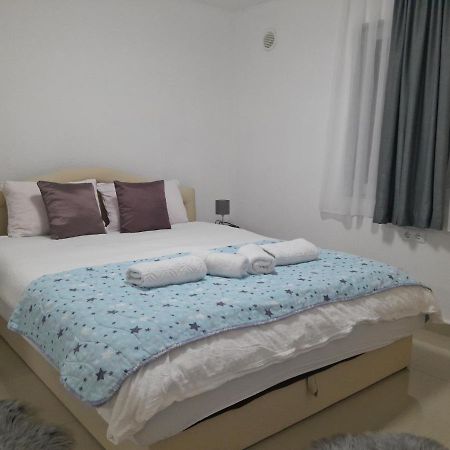 Apartmani Bet Gradacac 1 Maj Broj 24 Kültér fotó