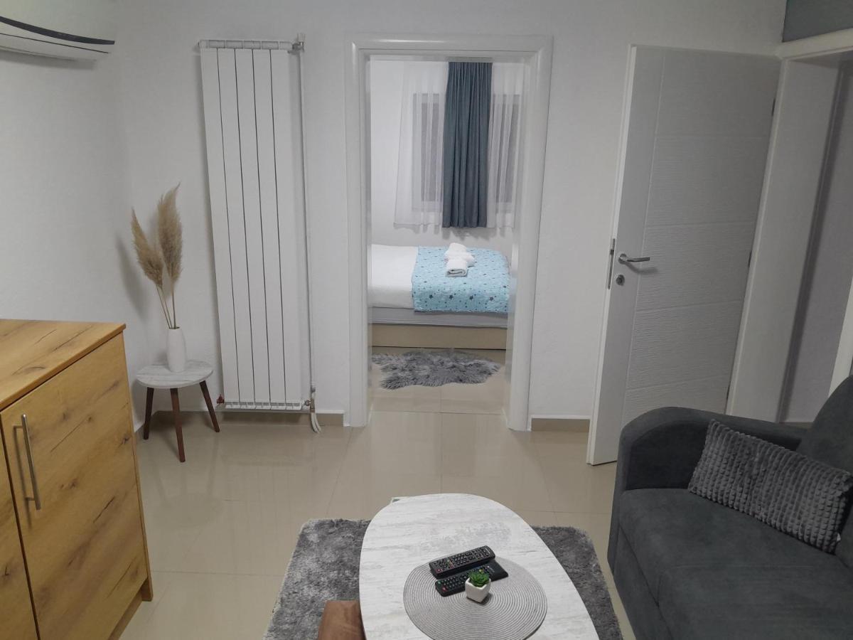 Apartmani Bet Gradacac 1 Maj Broj 24 Kültér fotó