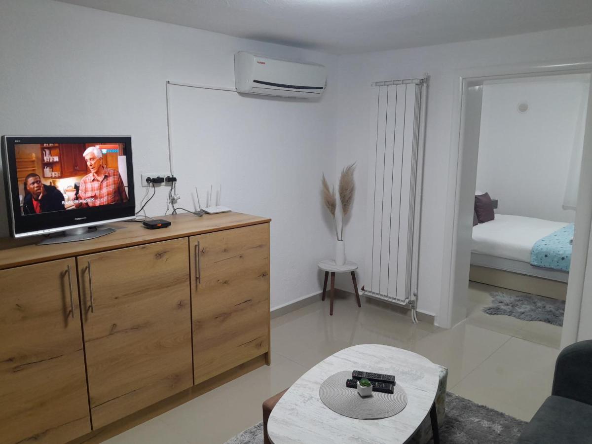 Apartmani Bet Gradacac 1 Maj Broj 24 Kültér fotó