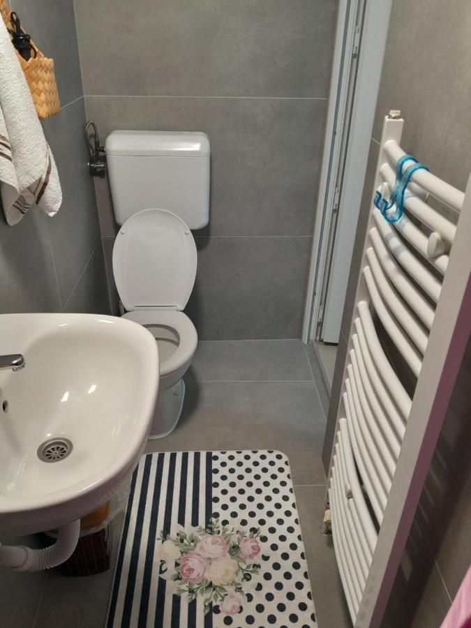 Apartmani Bet Gradacac 1 Maj Broj 24 Kültér fotó
