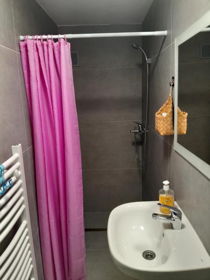 Apartmani Bet Gradacac 1 Maj Broj 24 Kültér fotó