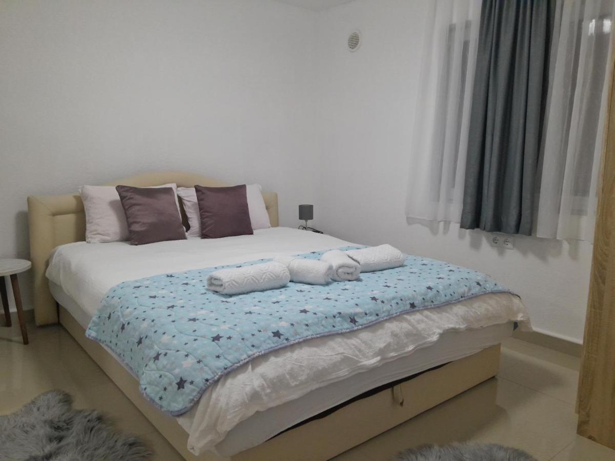 Apartmani Bet Gradacac 1 Maj Broj 24 Kültér fotó